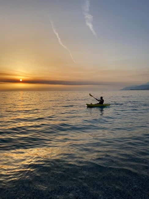 Sunset kayak/Sup tour - Lukova tiny caves and Secret beaches - The two-cave stop: 30 minutes of swimming and snorkeling time