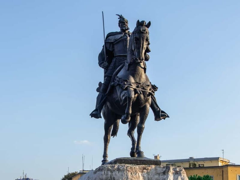 Tirana City & Food Tour - Meals Included (small group) - Pedonale stroll to the Castle of Tirana and olive oil tasting
