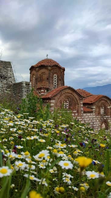 Tirana / Durrës: Berat UNESCO City & Karavasta National Park - Berat Castle, the thousand-window look, and the Ottoman old-town walk