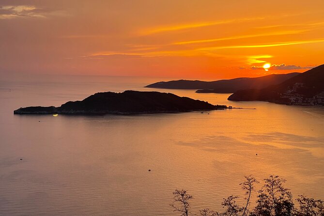Tirana/Durres ⇔ Budva/Kotor (Montenegro) - Pickup Rhythm: The Sign At Your Hotel