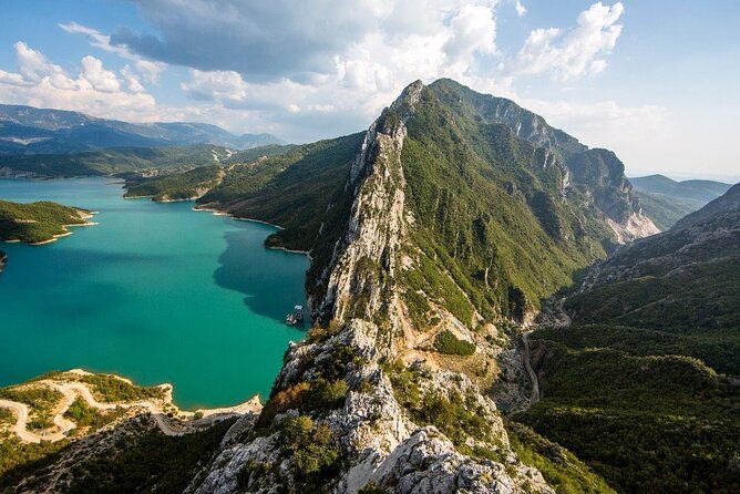 Tirane/Durres: Lake Bovilla & Kruja Castle with 4x4 Offroad Tour - Gamti Mountain: a moderate climb that rewards you up top
