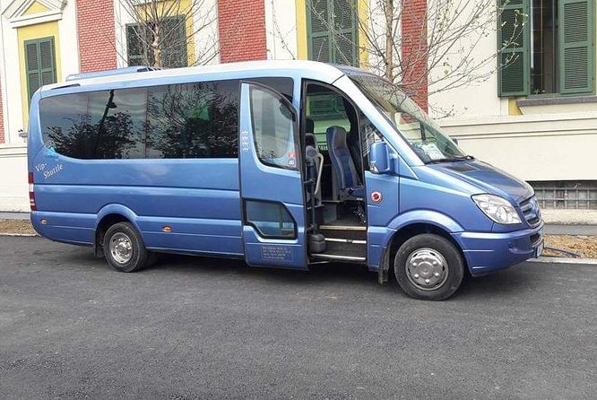 Transfers Airport - Tirana - English-speaking driver help: more than directions