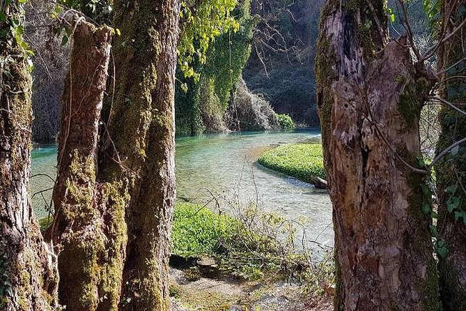 Visit The National Park of Blue Eye and The Fortress of Lekuresi - Blue Eye: the oval spring fed from Mali i Gjërë