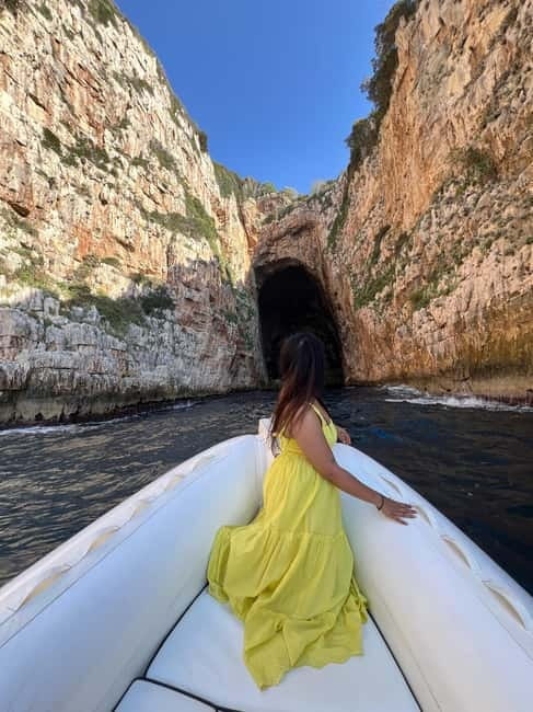 Vlorë: Private Boat Tour to Sazan - Haxhi Ali Cave-Karaburun - The speedboat ride to Sazan: quick transit, big water views