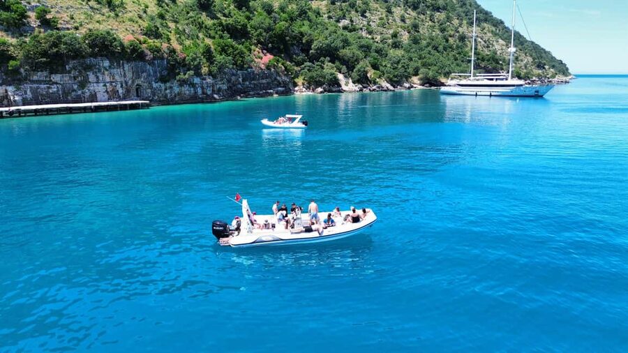 Vlore: Speedboat Adventure Sazan Island & Haxhi Ali Cave - Karaburun Peninsula marine park: the long hang-out swim stop