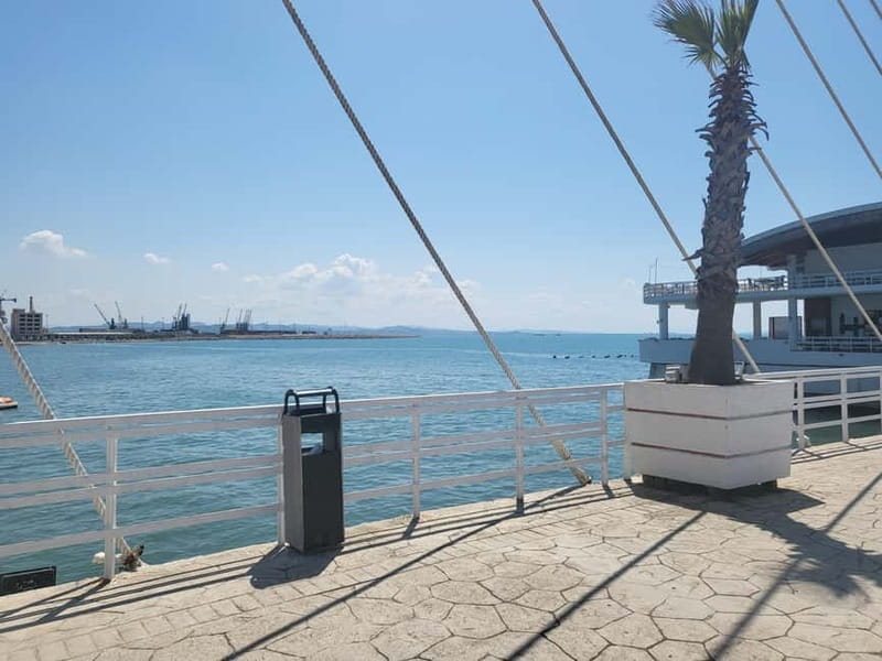 Walking tour Durrës - Main Boulevard Intro: Get Your Bearings Fast